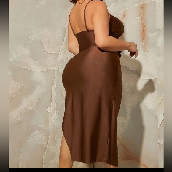 SOLD - 2 piece top and skirt - Picture 2 of 5